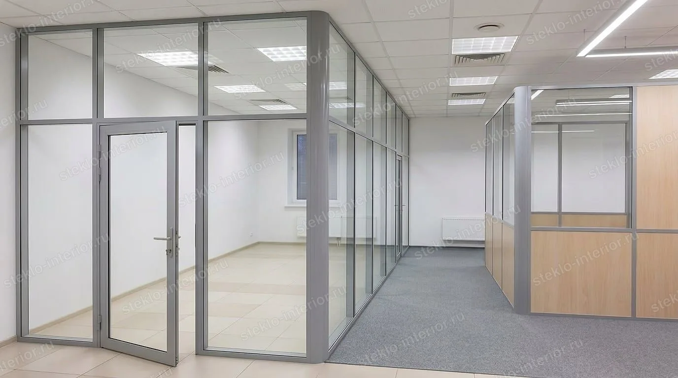 Комбинированные стеклянные перегородки